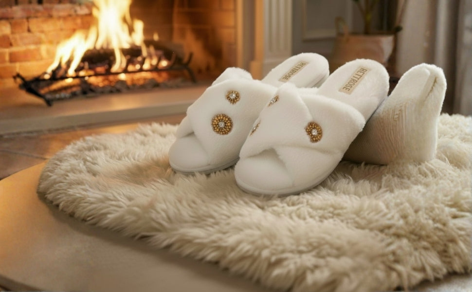 Juliette Women’s Luxury White Slippers – Handmade Faux Fur Plush Indoor Slippers with Diamanté Bow Embellishment | Elegant Lounge Footwear